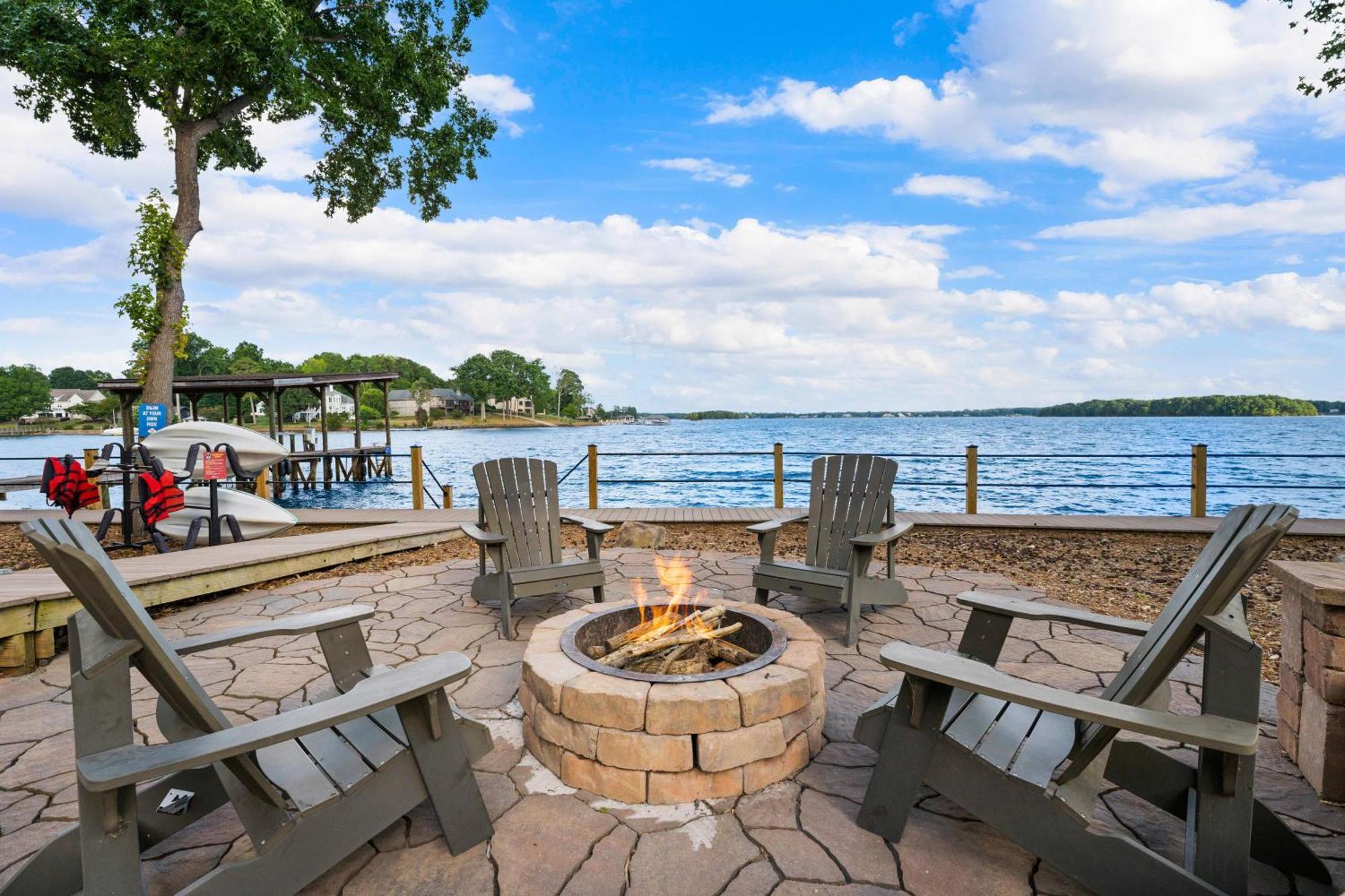 Lake Norman Getaway Mooresville Exterior photo